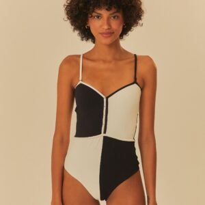 maiô estampado delicadeza surreal