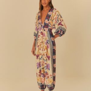 macacão estampado delicadeza floral